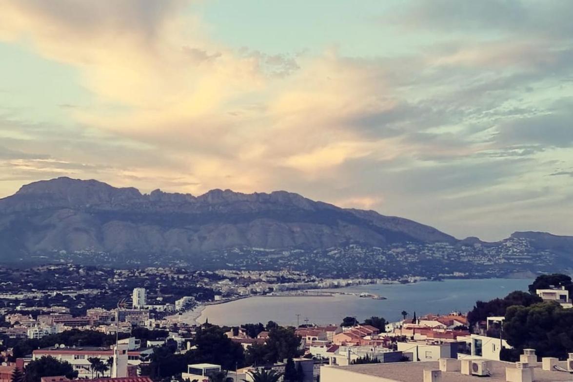 Magnificent View And Pool Villa El Albir Exteriör bild